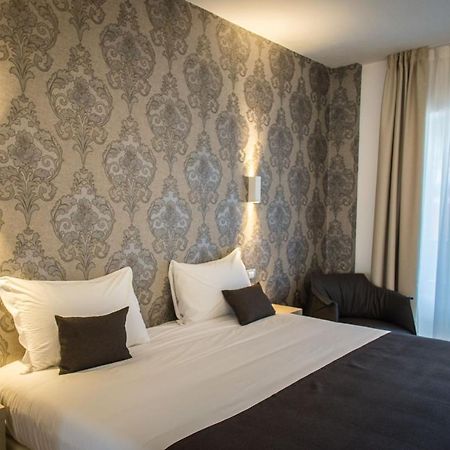 Hotel Ponti Angera Kültér fotó