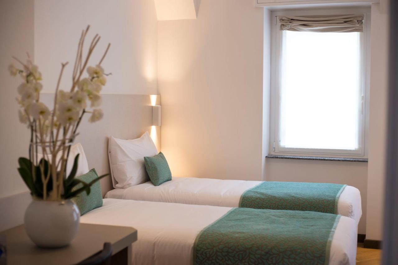 Hotel Ponti Angera Kültér fotó