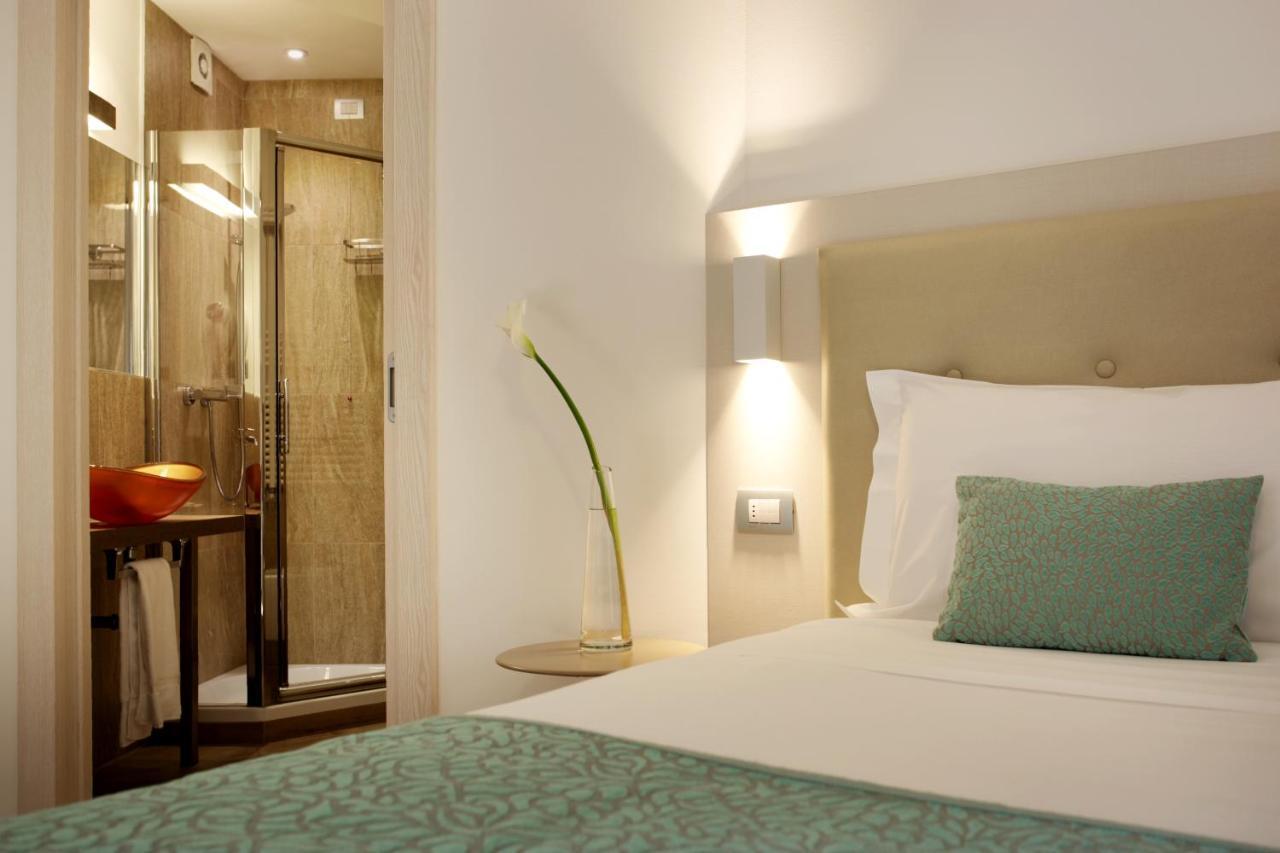 Hotel Ponti Angera Kültér fotó
