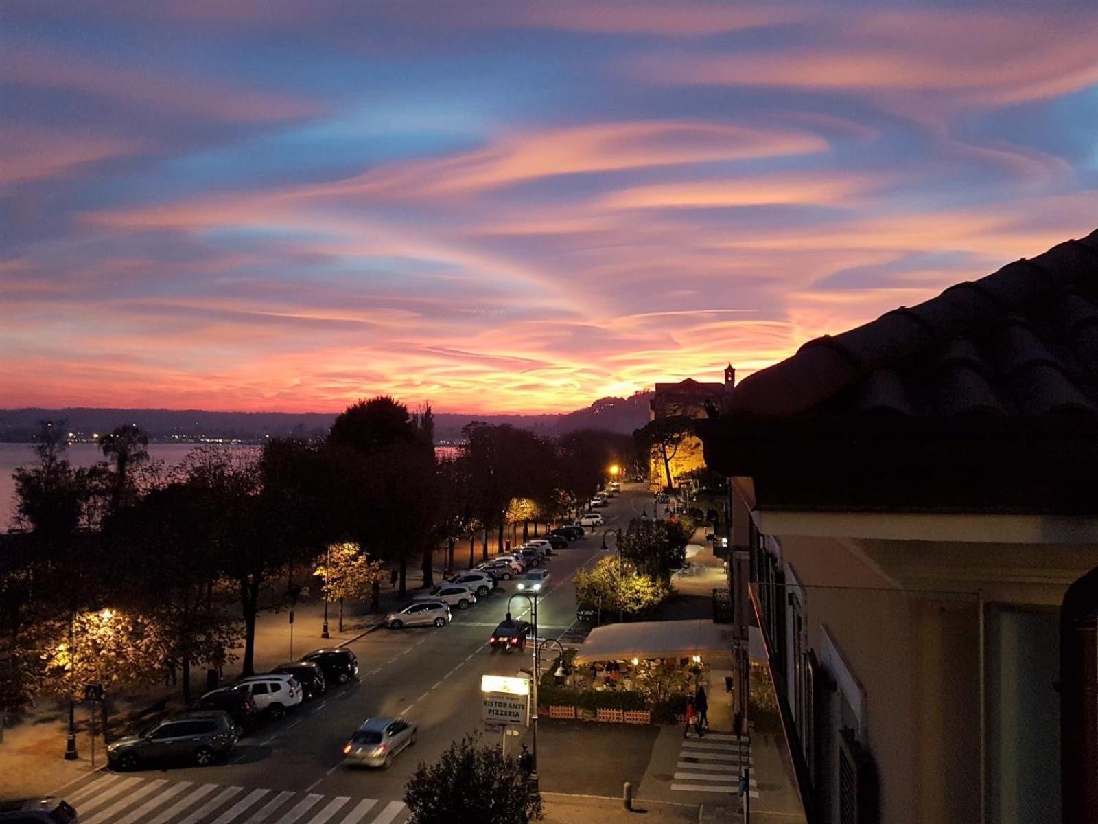 Hotel Ponti Angera Kültér fotó